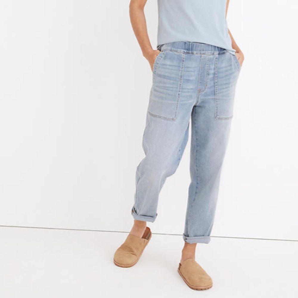 Madewell Pull-On Relaxed Jeans in Lisford Wash